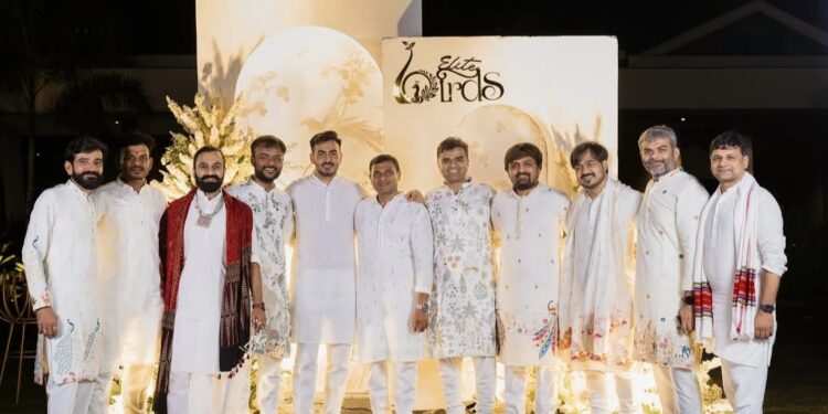 ઇલાઇટ બર્ડ્સ પ્રી-લૉન્ચ ઇવેન્ટ ડ્રમ સર્કલ સાથે અર્બન ગરબા – 150 ક્રિએટર્સની ધમાકેદાર હાજરી