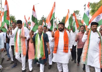 તિરંગા યાત્રા દરમિયાન દેશભક્તિના રંગે રંગાયું અને રાષ્ટ્ર ભક્તિનાના જયઘોષથી ગુંજયું પાટણ શહેર