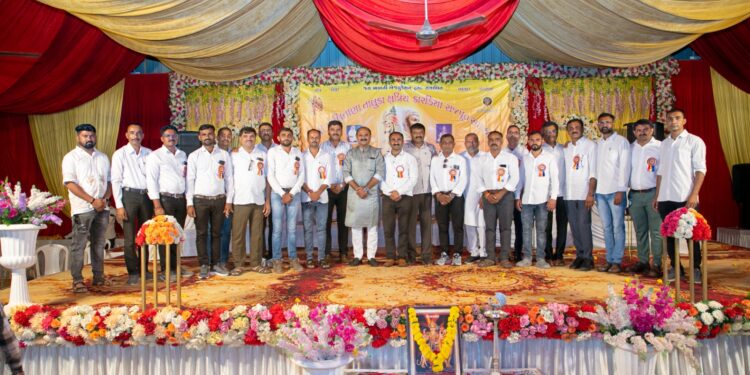 શ્રી ક્ષત્રિય કારડીયા રાજપૂત સમાજ દ્વારા વિદ્યાર્થી સન્માન સમારોહ યોજાયો