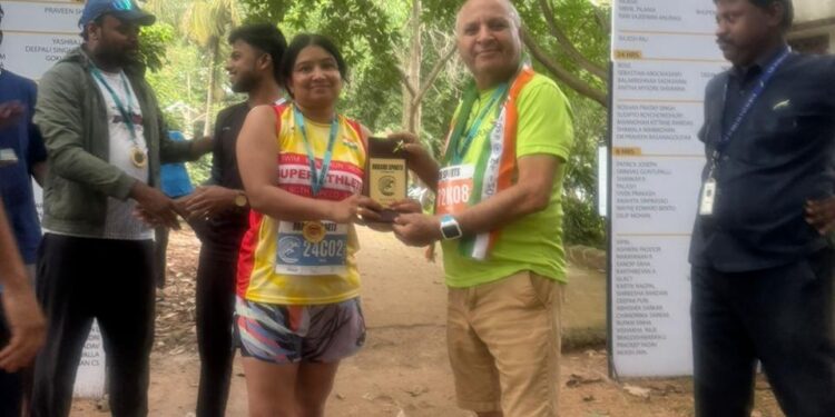 बेंगलुरु एंड्योरेंस रन 2025 में इंदौर की नित्या (दीपाली सिंह निरवान) ने किया शानदार प्रदर्शन