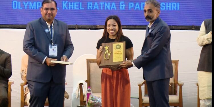 અમદાવાદ ખાતે નેશનલ સ્પોર્ટ ડે નિમિત્તે સ્પોર્ટ્સ જર્નાલિસ્ટ એવોર્ડ સમારોહ યોજાયો