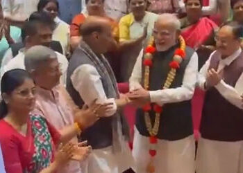 ‘વિપક્ષ પોતાના જ પગ પર કુહાડી મારવામાં માહેર’, NDA સંસદીય દળની બેઠકમાં PM મોદીના પ્રહાર | nda parlia…