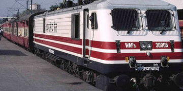 વેસ્ટર્ન રેલ્વેએ મુસાફરોની સુવિધા માટે ટ્રેનોની સ્પીડમાં વધારો કરતા 37 ટ્રેનોના સમયમાં ફેરફાર | West…