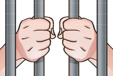 તત્કાલીન નાયબ કાર્યપાલક ઇજનેરને લાંચ લેવાના ગુનામાં દોઢ વર્ષની કેદ | The then Deputy Executive Engin…