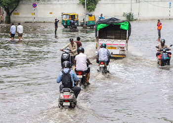 ગુજરાતમાં મેઘમહેરની આગાહી, માછીમારોને દરિયો ન ખેડવા સૂચના; આજે વલસાડમાં સૌથી વધુ વરસાદ | heavy rain …