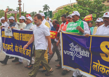 VIDEO : ‘તે મારો ડેટા નથી તેથી…’, સોગંદનામા પર સહી ન કરવા અંગે ચૂંટણી પંચને રાહુલ ગાંધીનો જવાબ | R…