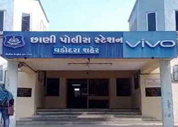 અમે બેંક ઓફિસર છીએ, તમારા પતિના 9લાખ આપવાના છે… વિધવાને ફસાવી દાગીના લૂંટી લીધા | widow woman robb…