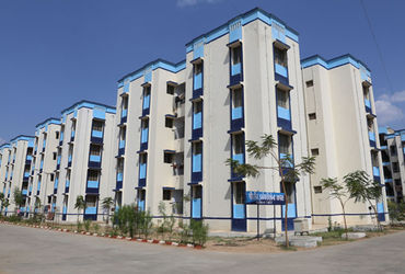 સરકારી કામો માટે લાઈનો લગાડતા કોન્ટ્રાક્ટરોને 16-16 વખત ટેન્ડર છતાં પોલીસના મરામતના કામોમાં રસ નથી |…