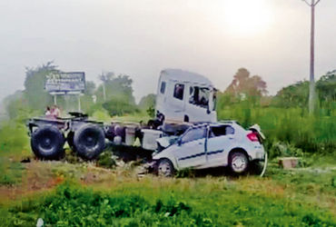 રાજસ્થાનમાં વાન ટ્રક સાથે અથડાતા સાત બાળકો સહિત 11નાં મોત