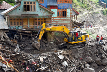 જમ્મુ-કાશ્મીરના કિશ્તવાડમાં આભ ફાટ્યું હતું કે ગ્લેશિયર તૂટી પડ્યું હતું? વિજ્ઞાનીઓ મૂંઝવણમાં | the …