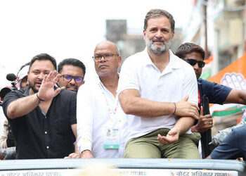 ‘કાન ખોલીને સાંભળી લો, અમે સત્તામાં આવ્યા તો…’, ચૂંટણી પંચના અધિકારીઓને રાહુલ ગાંધીની ચેતવણી | Rah…