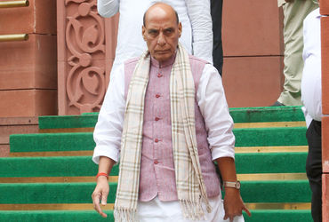 ‘પાકિસ્તાનની સ્થિતિ ડમ્પર જેવી, આસિમ મુનીરે પણ સ્વીકાર્યું’, પાક. આર્મી ચીફના નિવેદન પર રાજનાથ સિંહન…