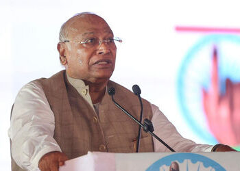 ‘ઉપરાષ્ટ્રપતિ ચૂંટણીમાં પણ થશે PM-CMને જેલમાં મોકલનારા બિલનો ઉપયોગ’, ખડગેનું મોટું નિવેદન | congress…