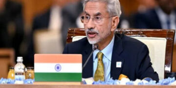 અમેરિકા ભારત પાસેથી રીફાઇન્ડ ઓઇલ ના ખરીદે : એસ.જયશંકર | America should not buy refined oil from Indi…