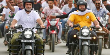 જલ્દી લગ્ન કરશે રાહુલ ગાંધી? મજાકમાં તેજસ્વી યાદવને જુઓ શું કહ્યું, હાજર સૌ કોઈ હસી પડ્યા | rahul ga…