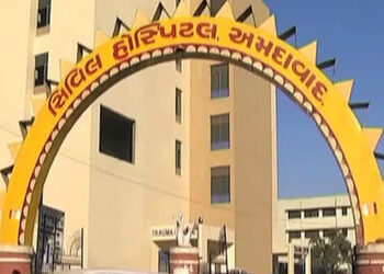 માનવતા મરી પરવારી! અમદાવાદ સિવિલમાં સારવાર દરમિયાન ‘માતા-પિતા’ બાળકને ત્યજીને જતાં રહ્યા | Sam me in…