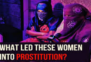 રાજકોટમાં સ્પામાં ધમધમતા કૂટણખાનામાં દરોડો, 2ની ધરપકડ | Raid on a bustling brothel in a spa in Rajko…