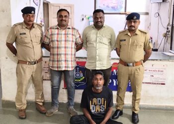 મર્ડર કેસના આરોપીને પકડવામાં સફળતા મેળવતી ભાવનગર જિલ્લા પોલીસ ટીમ