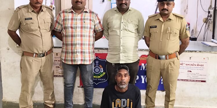 મર્ડર કેસના આરોપીને પકડવામાં સફળતા મેળવતી ભાવનગર જિલ્લા પોલીસ ટીમ