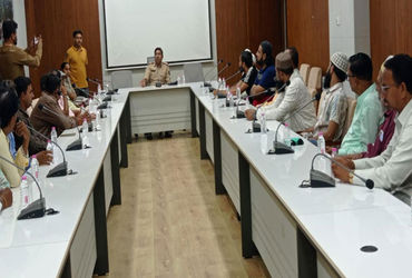 ધોળકામાં તહેવાર સંદર્ભે શાંતિ સમિતિની બેઠક મળી | Peace Committee meeting held in Dholka regarding fe…