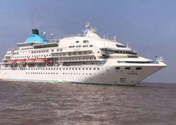 આગસ્ટ-2025 માં અલંગમાં 11 શિપ આખરી સફરે આવ્યા | 11 ships arrived in Alang on their last voyage in Au…