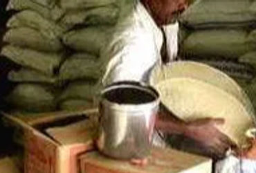 માંજલપુરની રેશનિંગ દુકાનમાં અનાજના જથ્થામાં મોટાપાયે ગેરરીતિ | Irregularities detected in Manjalpur …