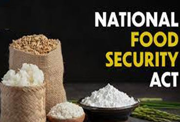 55 લાખ લોકોનું મફત અનાજ બંધ કરવા નોટિસોની જવાબદારી દુકાનદારો પર-રોષ | Shopkeepers responsible for no…