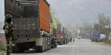 મણિપુરમાં બે વર્ષે શાંતિ પ્રયાસો સફળ નેશનલ હાઇવે ખૂલતા લોકોને રાહત