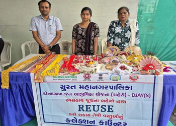 સુરત પાલિકાએ વિસર્જનના તહેવારને બનાવ્યો મહિલાઓનો રોજગારીનો તહેવાર | Surat Municipal Corporation made…