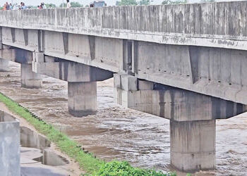સાબરમતીમાં પૂરની સ્થિતિના પગલે ધોળકાના 20 ગામોને એલર્ટ | Alert issued to 20 villages in Dholka due t…