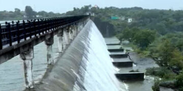 રાજકોટને 33 ટકા પાણી પૂરું પાડતો આજી છલકાયો, 4 માસ સુધી ચાલશે | Aji which supplies 33 percent of wat…