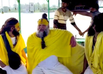 VIDEO: વૃંદાવનમાં યમુનાનું રૌદ્ર સ્વરૂપ જોવા પહોંચેલા પ્રેમાનંદ મહારાજે કહ્યું- ‘આ કુદરતી પ્રકોપ નહી…