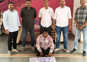 ૧૭ લાખની રોકડ-દાગીના સહિતના મુદ્દામાલ સાથે આરોપી ઝડપાયો | ahmedabad rural police cracked house break…