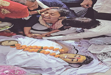 અભ્યાસ માટે પરિવારથી દૂર મોકલતા સુરેન્દ્રનગરમાં વિદ્યાર્થીનો આપઘાત | Student commits suicide in Sure…