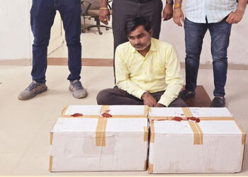 બાવળા પાસે નશા માટેના કફ સીરપનો જથ્થો લઇ જતા વ્યક્તિને ઝડપી લેવાયો | ahmedabad rural police seized c…