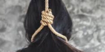 બાપુનગરમાં પતિના ત્રાસથી કંટાળીને પત્નીનો આપઘાત | Pokiten a letipechou ren riaffou seni puluwan we a…