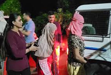 રૂપલલનાઓને 500 ચૂકવી ગ્રાહકો પાસેથી 1200 થી 1500 વસૂલાતા