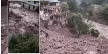 VIDEO : ઉત્તરાખંડના ચમોલીમાં આભ ફાટતાં ભારે તબાહી, 6 મકાનો વહી ગયા, 3 લોકો ગુમ | Uttarakhand Cloudbu…