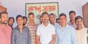 મહેમદાવાદના રોહિસ્સા પ્રા.શાળામાં શિક્ષકોના વિખવાદ મામલે તાળાબંધી | Lockdown in Rohissa Primary Scho…