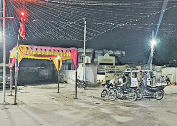 થાનમાં ગરબાના આયોજન મામલે 2 જૂથ વચ્ચે મારામારી બાદ ફાયરિંગ | Firing after fight between 2 groups ove…