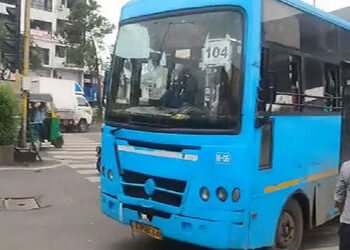 સુરતમાં BRTS અને બાઈક ચાલક વચ્ચે અકસ્માત, બસની અડફેટે આધેડનું ઘટનાસ્થળે મોત | Surat BRTS Bus Acciden…