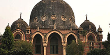 આર્કિટેકચર વિભાગને ફેકલ્ટીનો દરજ્જો તો અપાયો પણ કાયમી અધ્યાપકોના ફાંફા | architecture department of …