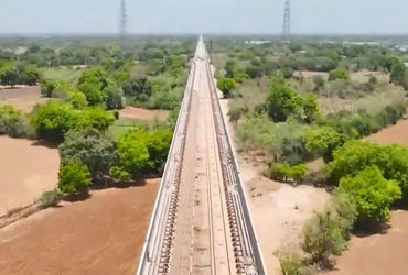 2 કલાકમાં અમદાવાદથી મુંબઈ, 320ની સ્પીડ, જાણો ક્યારથી દોડશે દેશની પ્રથમ બુલેટ ટ્રેન | Mumbai Ahmedaba…