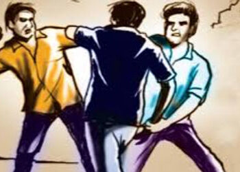 ગરબામાંથી પરત ફરી રેસકોર્સ સર્કલ પાસે નાસ્તો કરવા બેઠેલા સગીર પર ત્રણ જણાનો હુમલો | assault on minor…