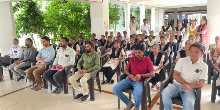 7 થી 15 ઓક્ટોબરના અનુસંધાનમાં આદ્યશક્તિ જનરલ હોસ્પિટલ અંબાજી ખાતે ઉજવણી