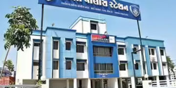 દરજીપુરા બ્રિજ નજીક પાવાગઢના બે દર્શનાર્થીને ચાર લૂંટારાએ હુમલો કરી લૂંટી લીધા | Four robbers attack…