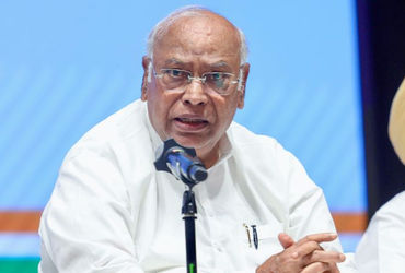 ‘હું ટૂંક સમયમાં મારૂ કામ શરૂ કરીશ…’, હૃદયની સર્જરી બાદ મલ્લિકાર્જુન ખડગેની પહેલી પ્રતિક્રિયા | Co…