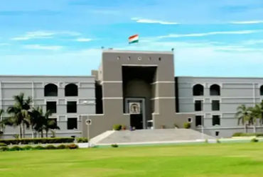 એક જ જ્ઞાતિના યુવક-યુવતીએ પ્રેમ લગ્ન કર્યા, બાદ પતિ સામે દુષ્કર્મની ફરિયાદ, જુઓ હાઈકોર્ટે શું આપ્યો …