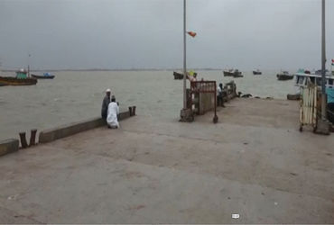 મહુવા બંદરે 3 નંબરનું સિગ્નલ, સાગર સુરક્ષા દળની ટીમ તૈનાત | Signal number 3 at Mahuva Port Sea Secur…