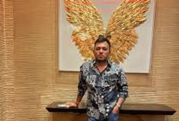 પત્રકાર દિર્ઘાયુ વ્યાસે જિલ્લા બહારની બદલી અટકાવવાનું કહીને પોલીસ પાસેથી પાંચ લાખ પડાવ્યા | jounalis…